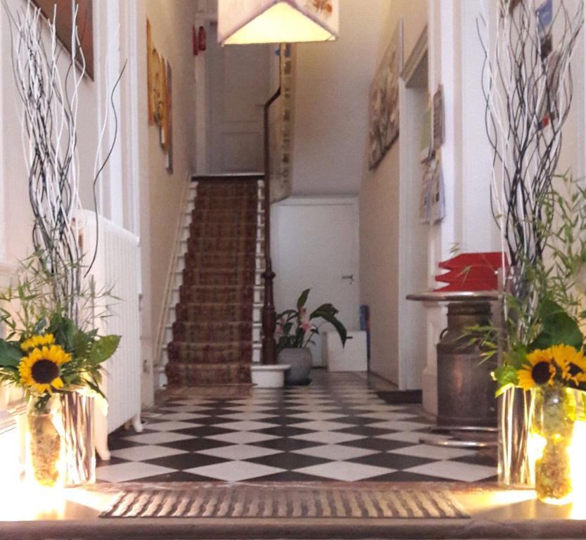 Guesthouse Marie Therese Брюссель Экстерьер фото